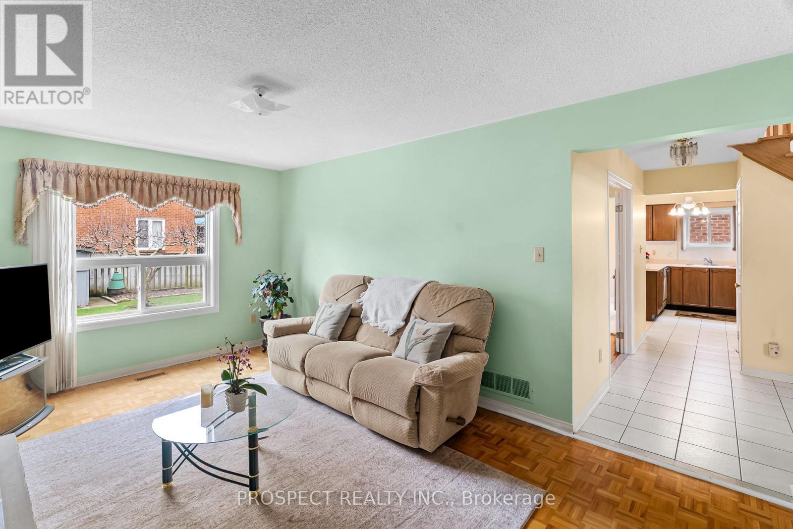 9 Wheatley Road Property Photo 10