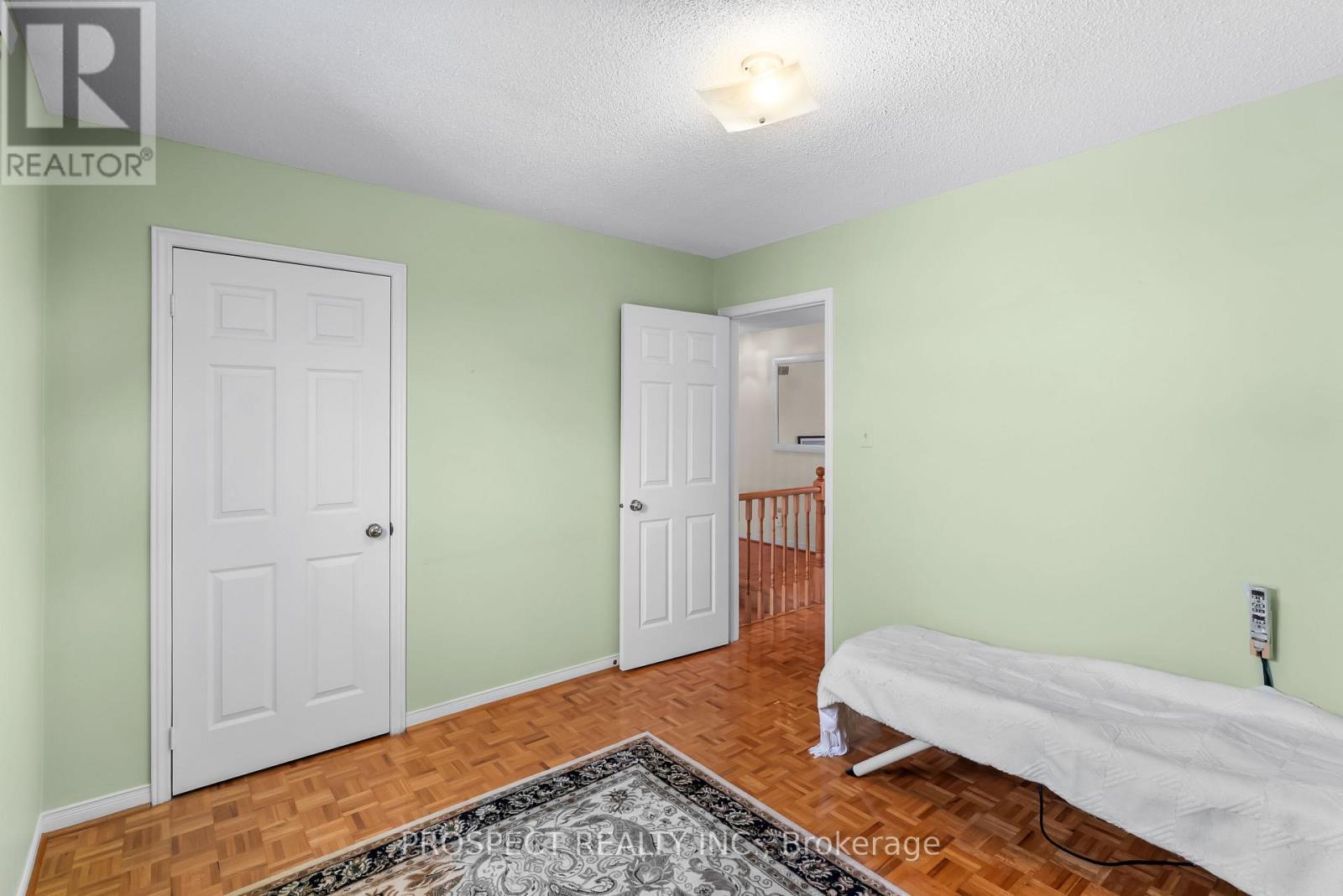 9 Wheatley Road Property Photo 23