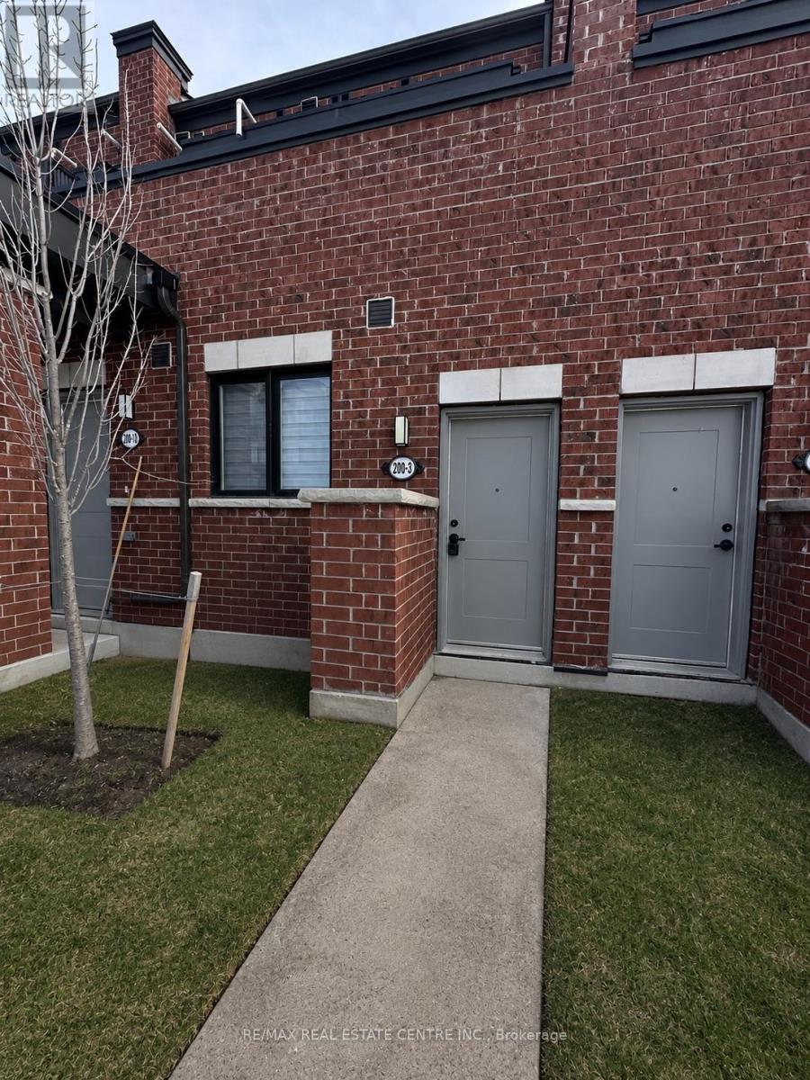 3 - 200 Dissette Street Property Photo 10