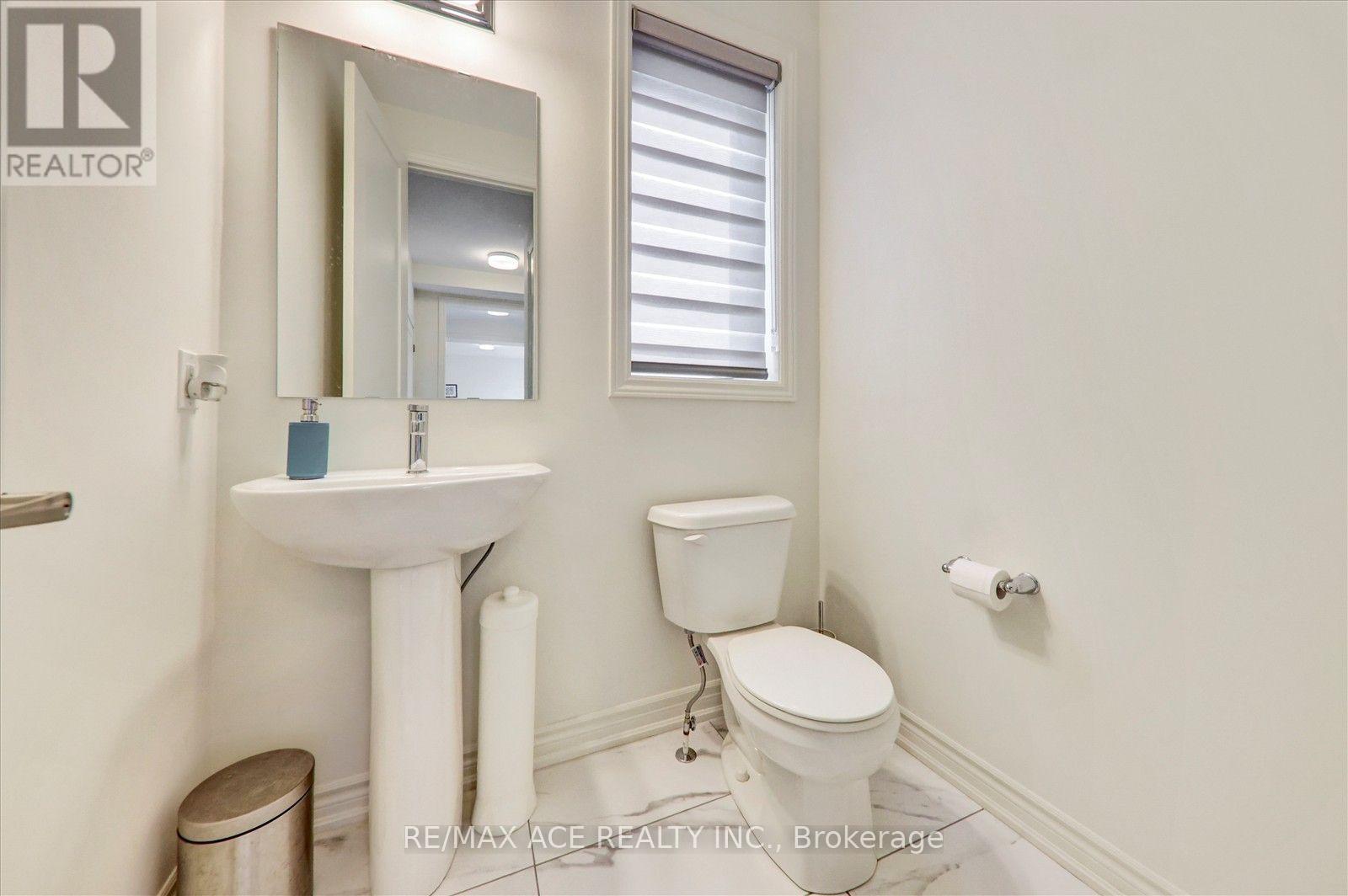 4 Emerald Grove Property Photo 22