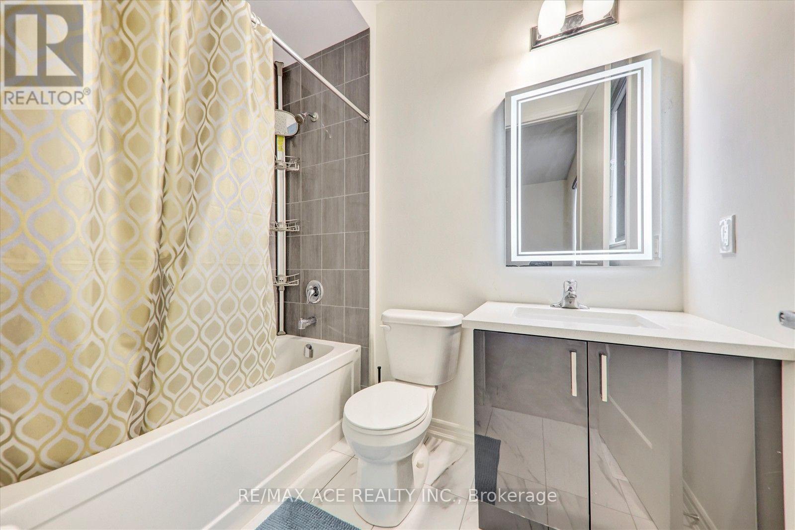 4 Emerald Grove Property Photo 39