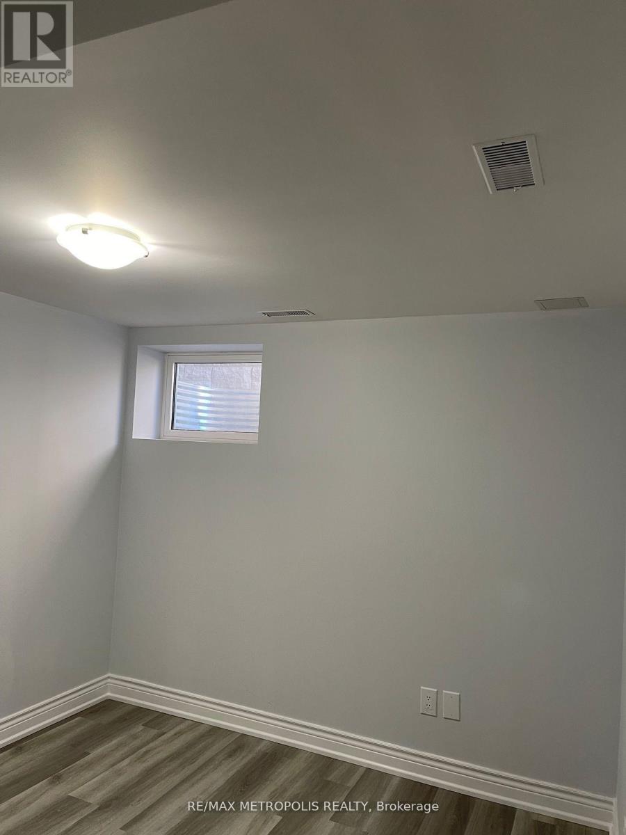 Bsmt - 272 Cornell Park Avenue Property Photo 10