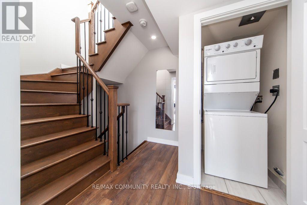2322 - 20 Westmeath Lane Property Photo 27