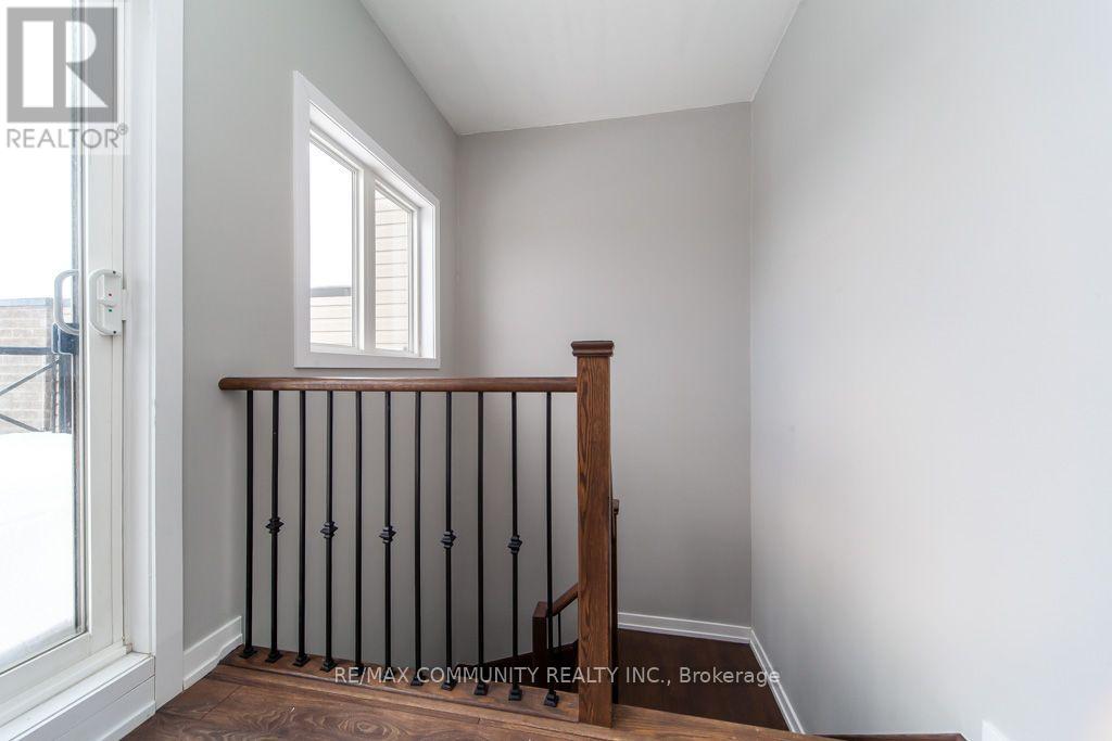 2322 - 20 Westmeath Lane Property Photo 36