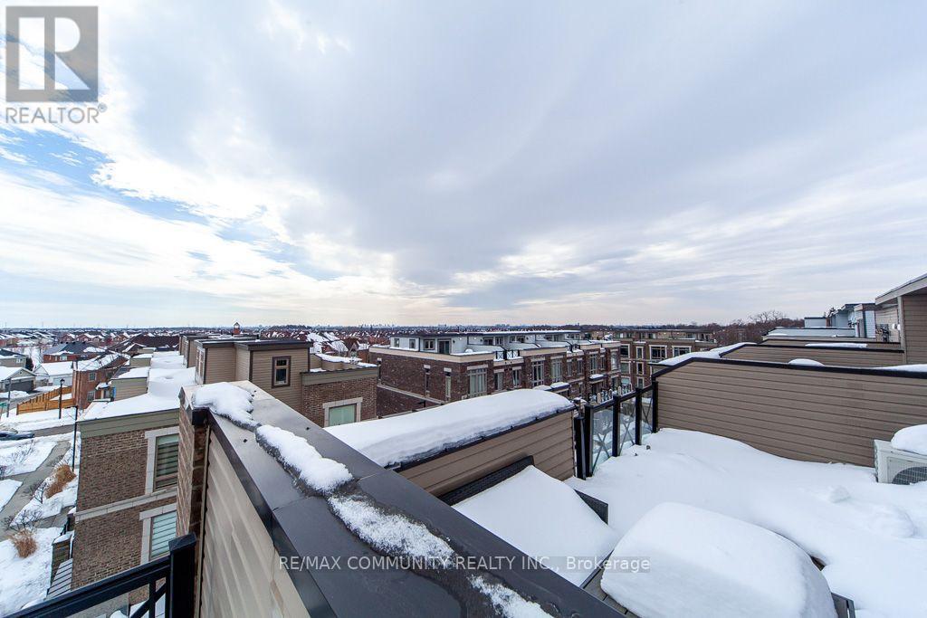 2322 - 20 Westmeath Lane Property Photo 41