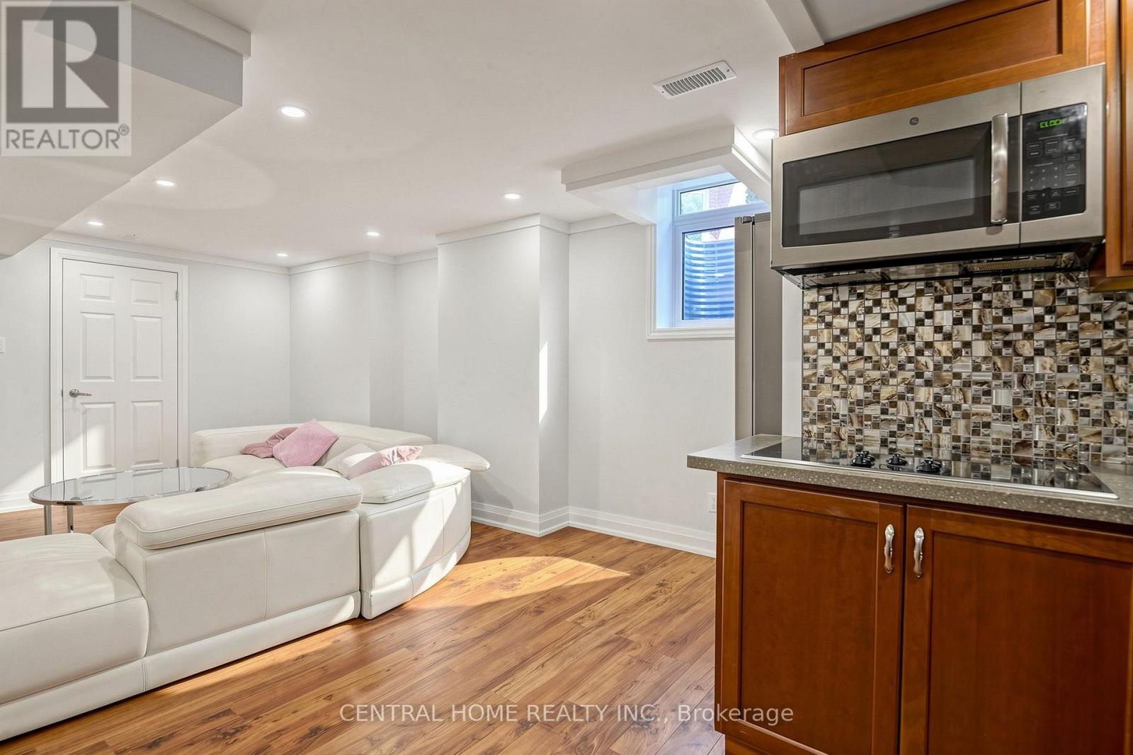 Basement Unit 1 - 307 Alex Doner Drive N Property Photo 17