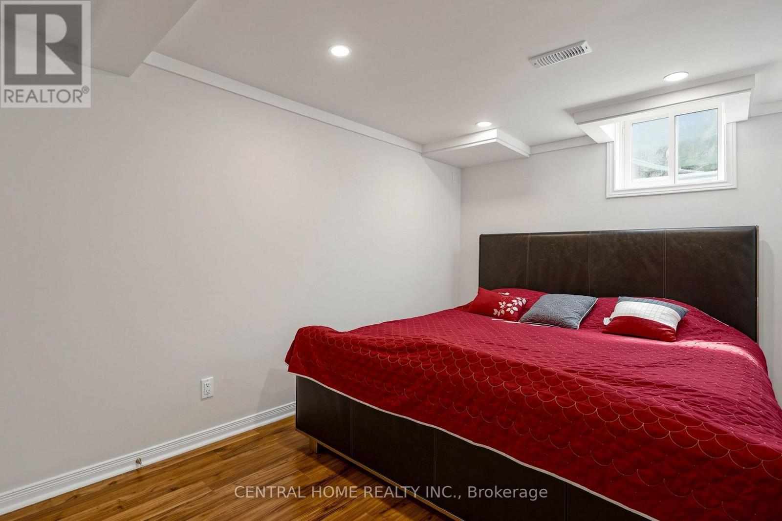 Basement Unit 1 - 307 Alex Doner Drive N Property Photo 23