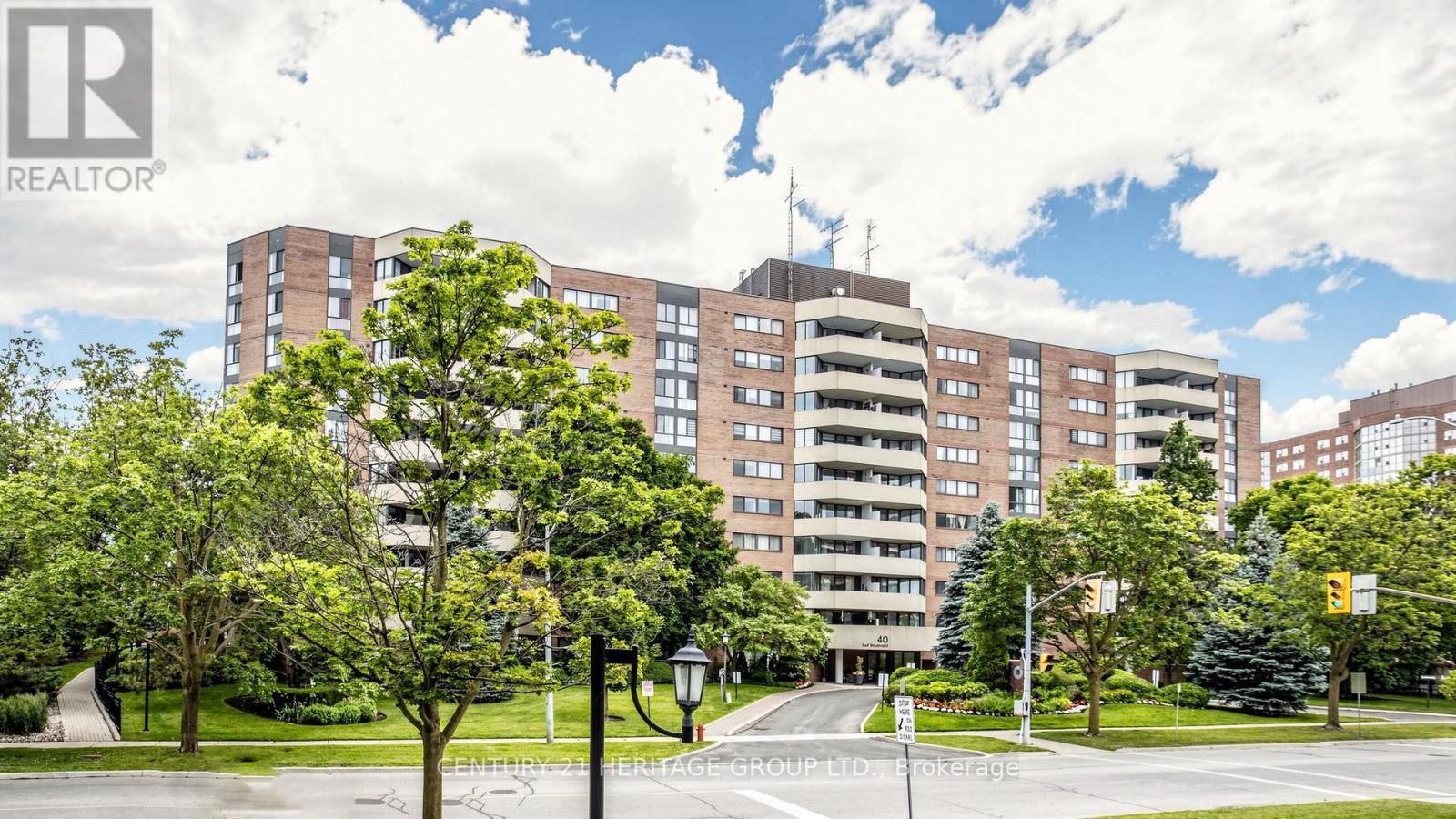 406 - 40 BAIF BOULEVARD