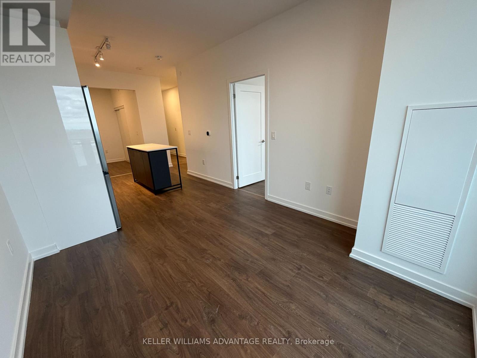 2106b - 9751 Markham Road Property Photo 5