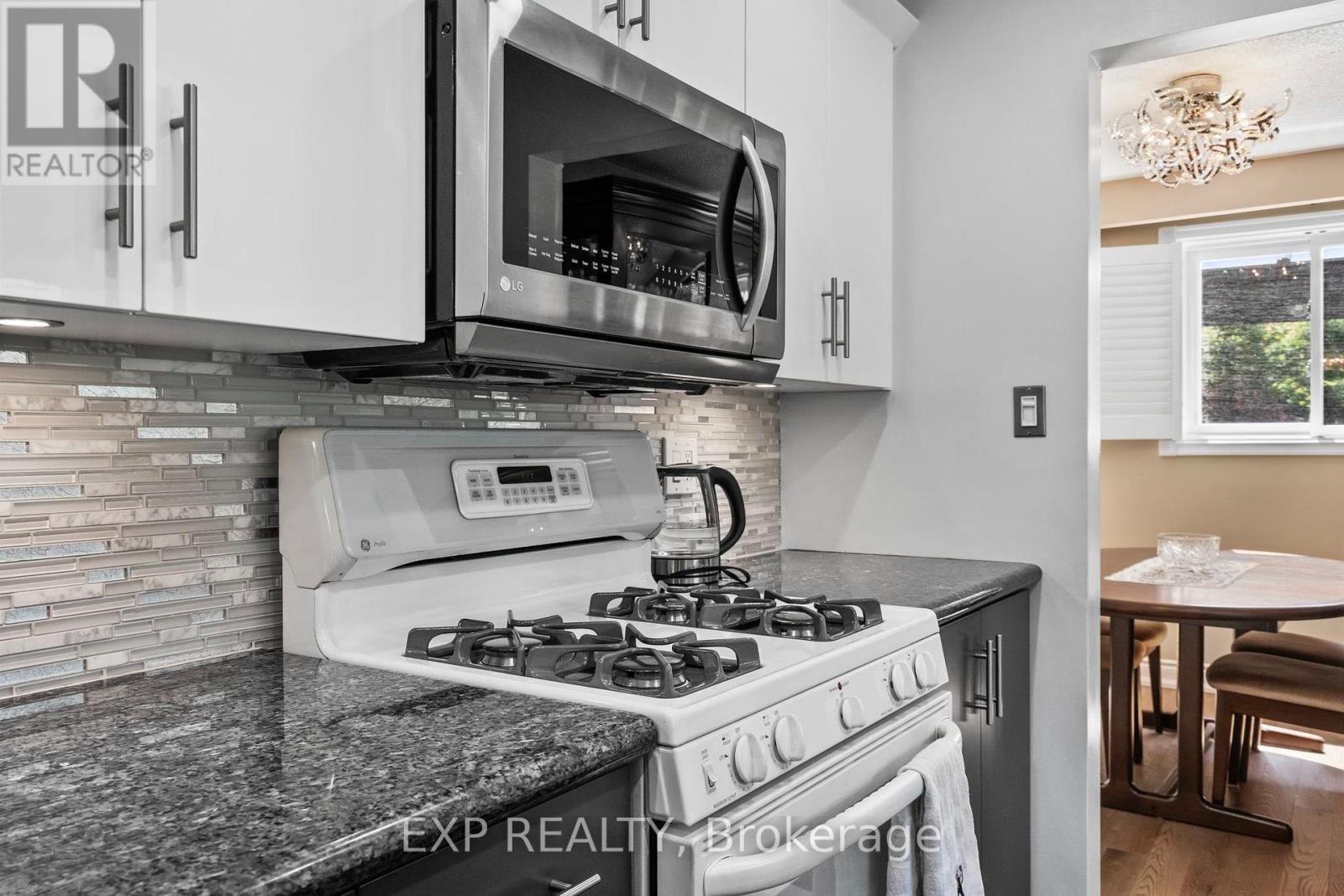 171 Simonston Boulevard Property Photo 7