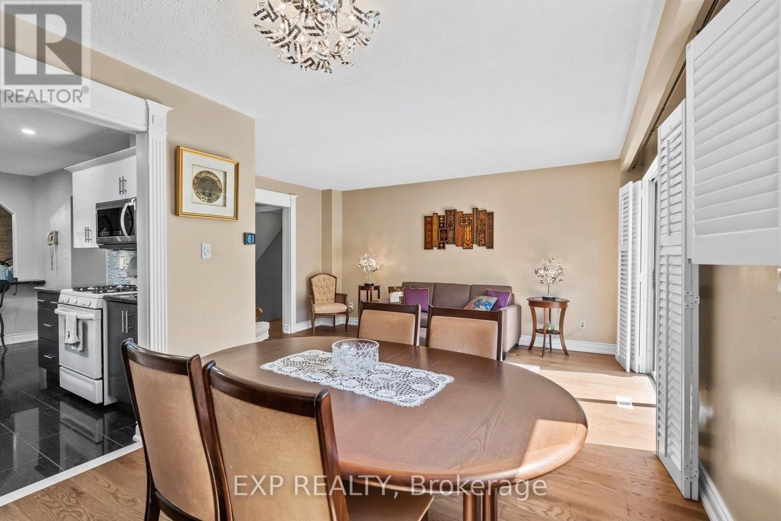 171 Simonston Boulevard Property Photo 11