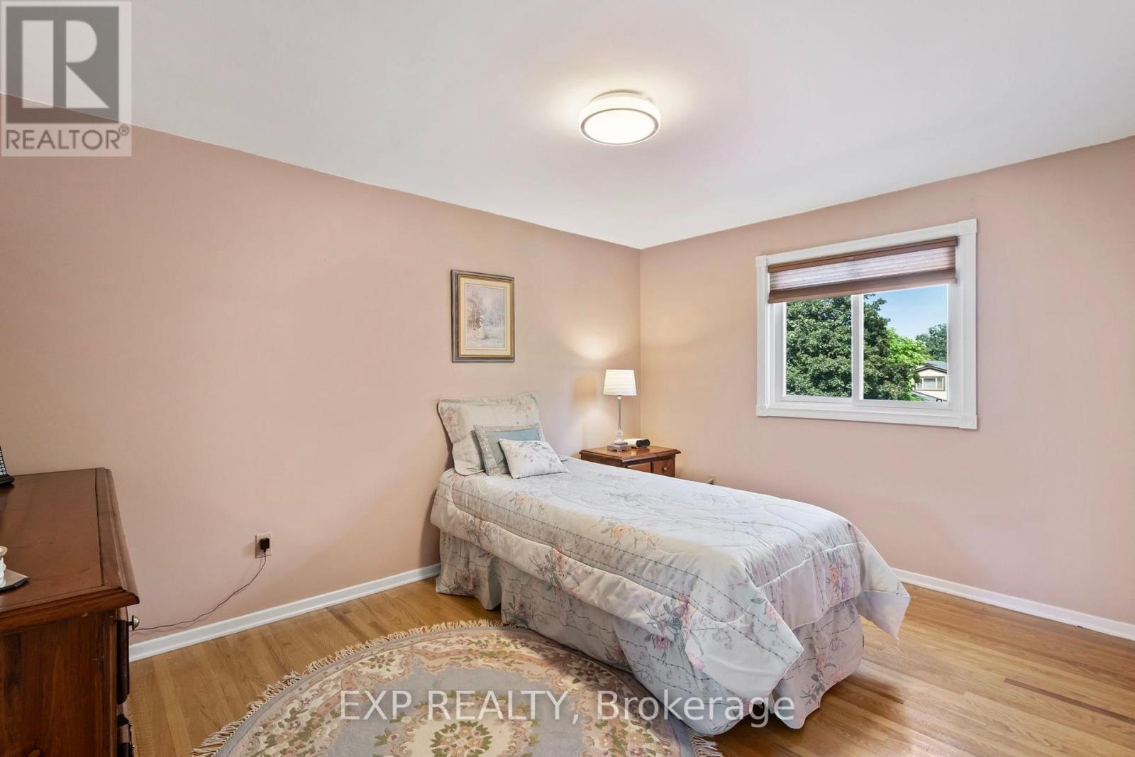 171 Simonston Boulevard Property Photo 19
