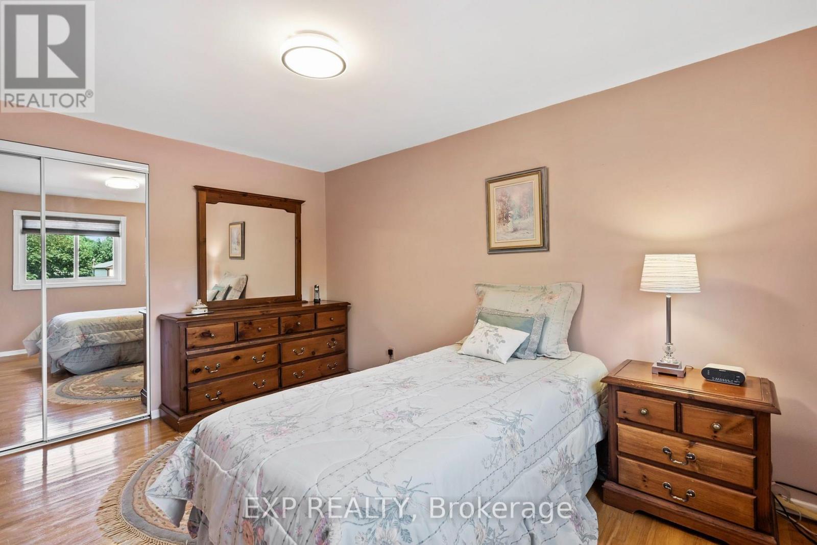 171 Simonston Boulevard Property Photo 20