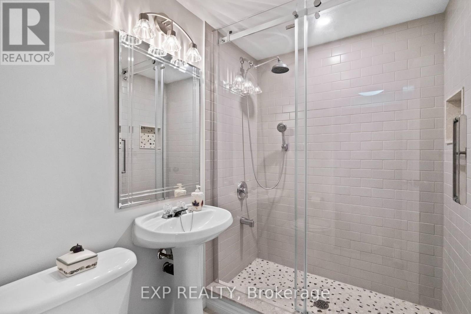 171 Simonston Boulevard Property Photo 31