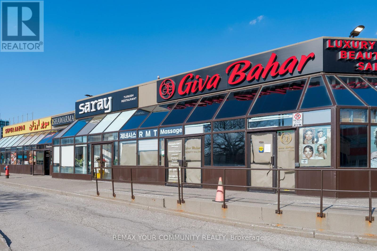 218 - 9737 Yonge Street Property Photo 27