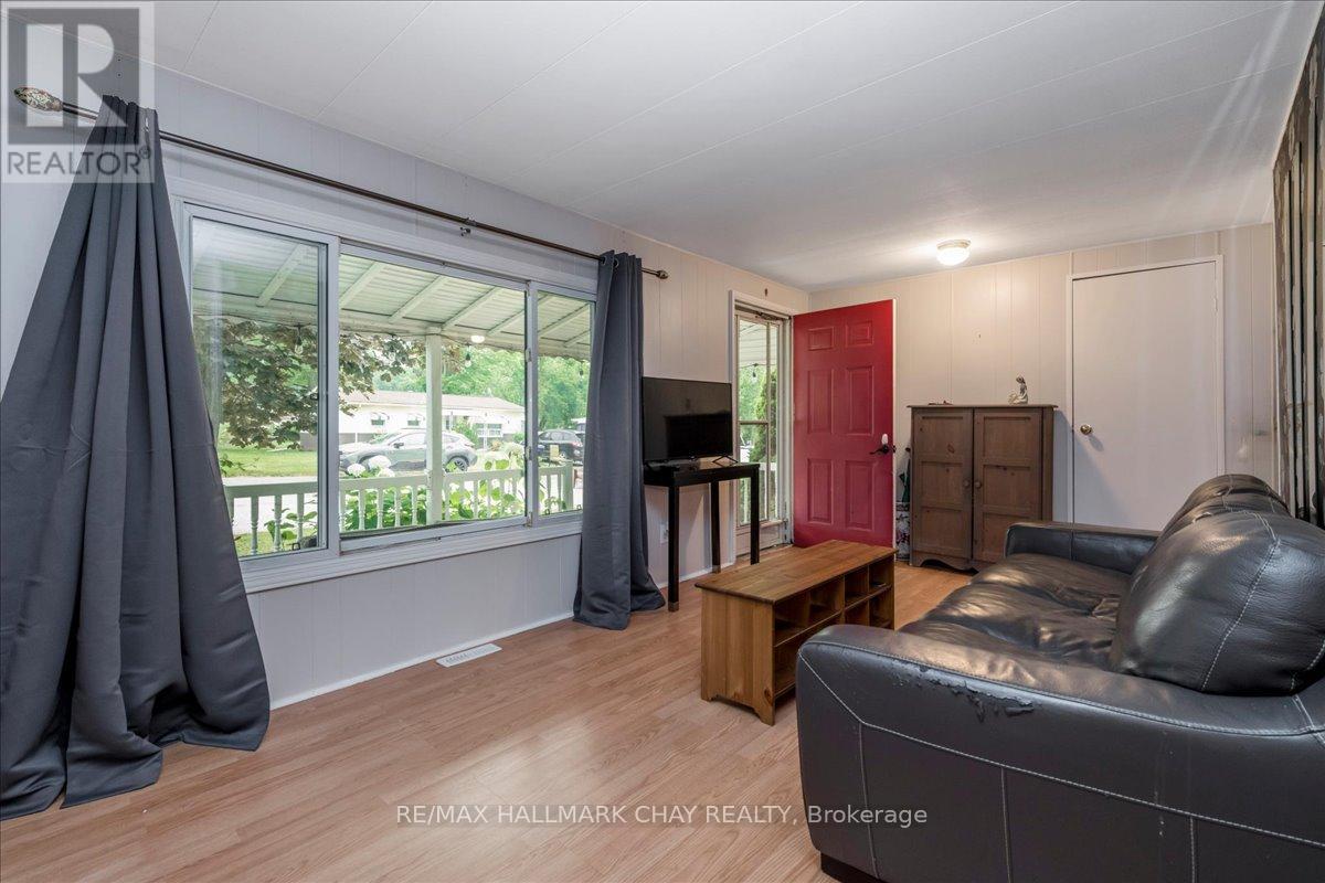 28 Flora Court Property Photo 5