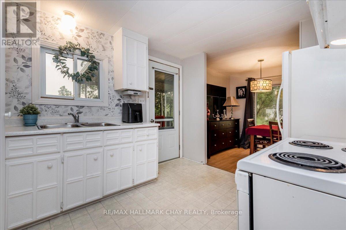 28 Flora Court Property Photo 7