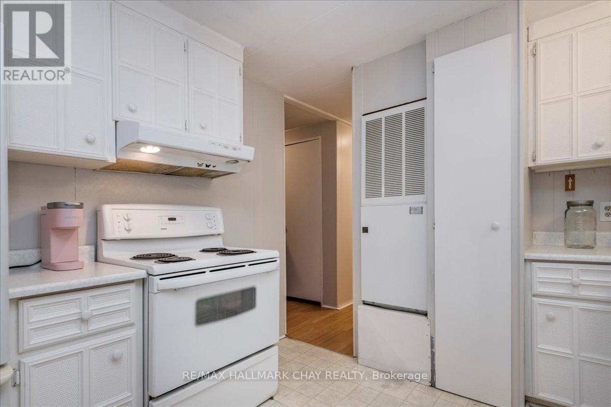 28 Flora Court Property Photo 9