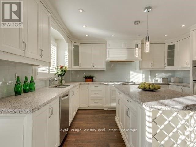 76 Dante Court Property Photo 6