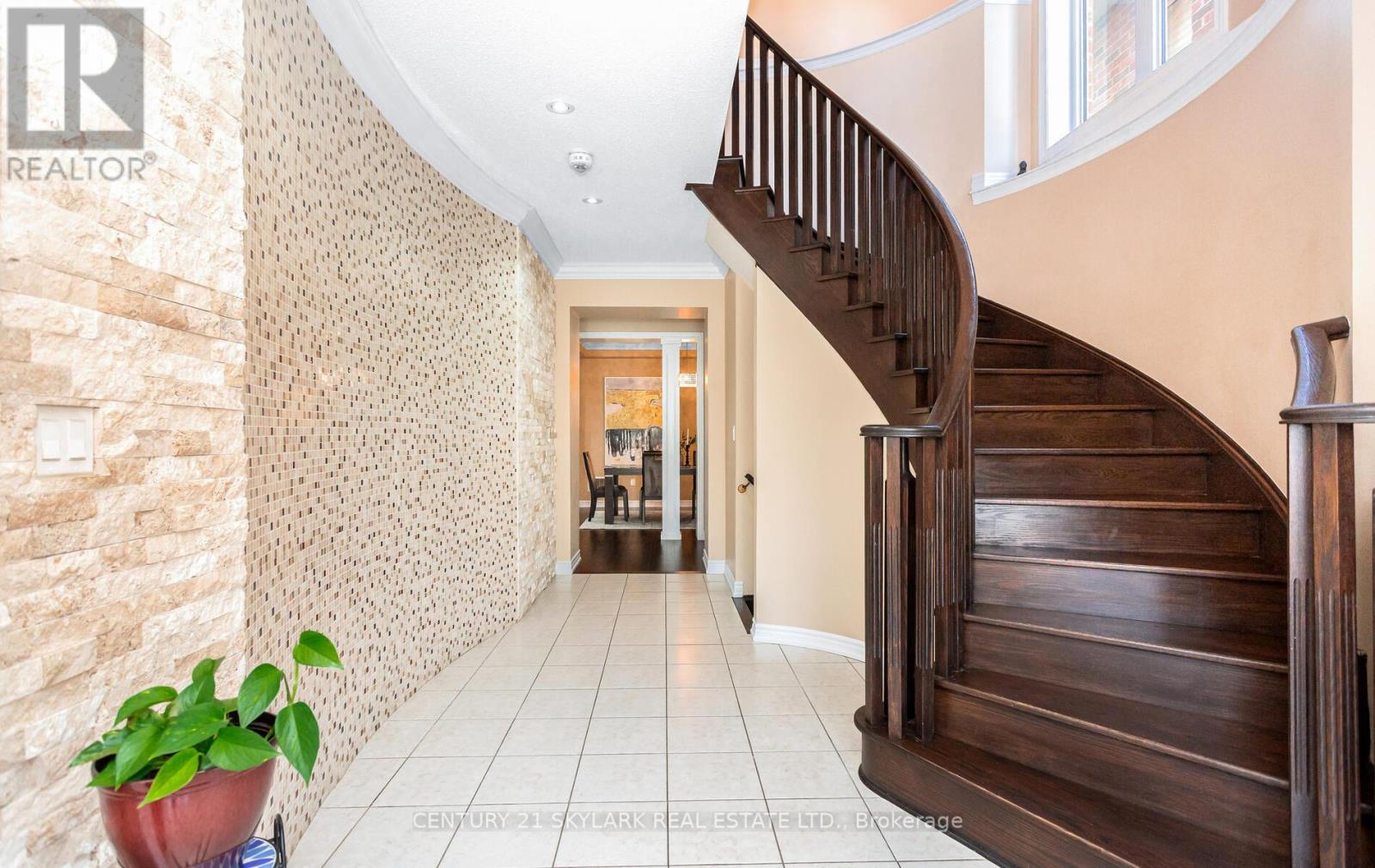 20 Nocturne Avenue Property Photo 5