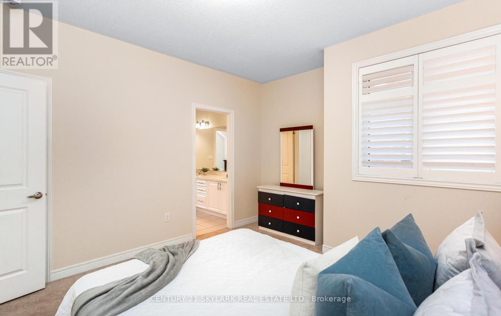 20 Nocturne Avenue Property Photo 27