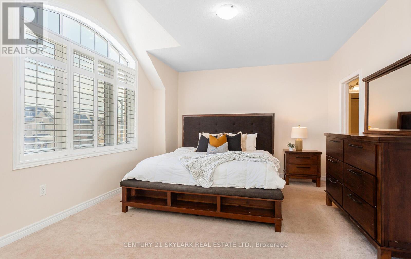 20 Nocturne Avenue Property Photo 28