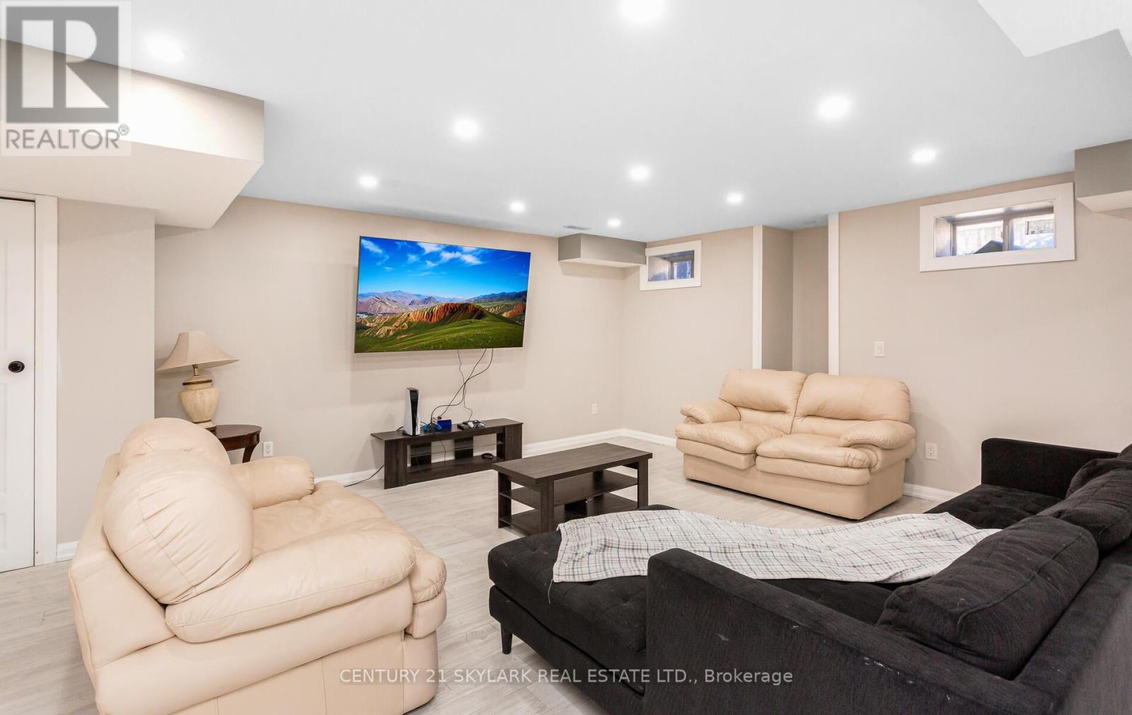 20 Nocturne Avenue Property Photo 33