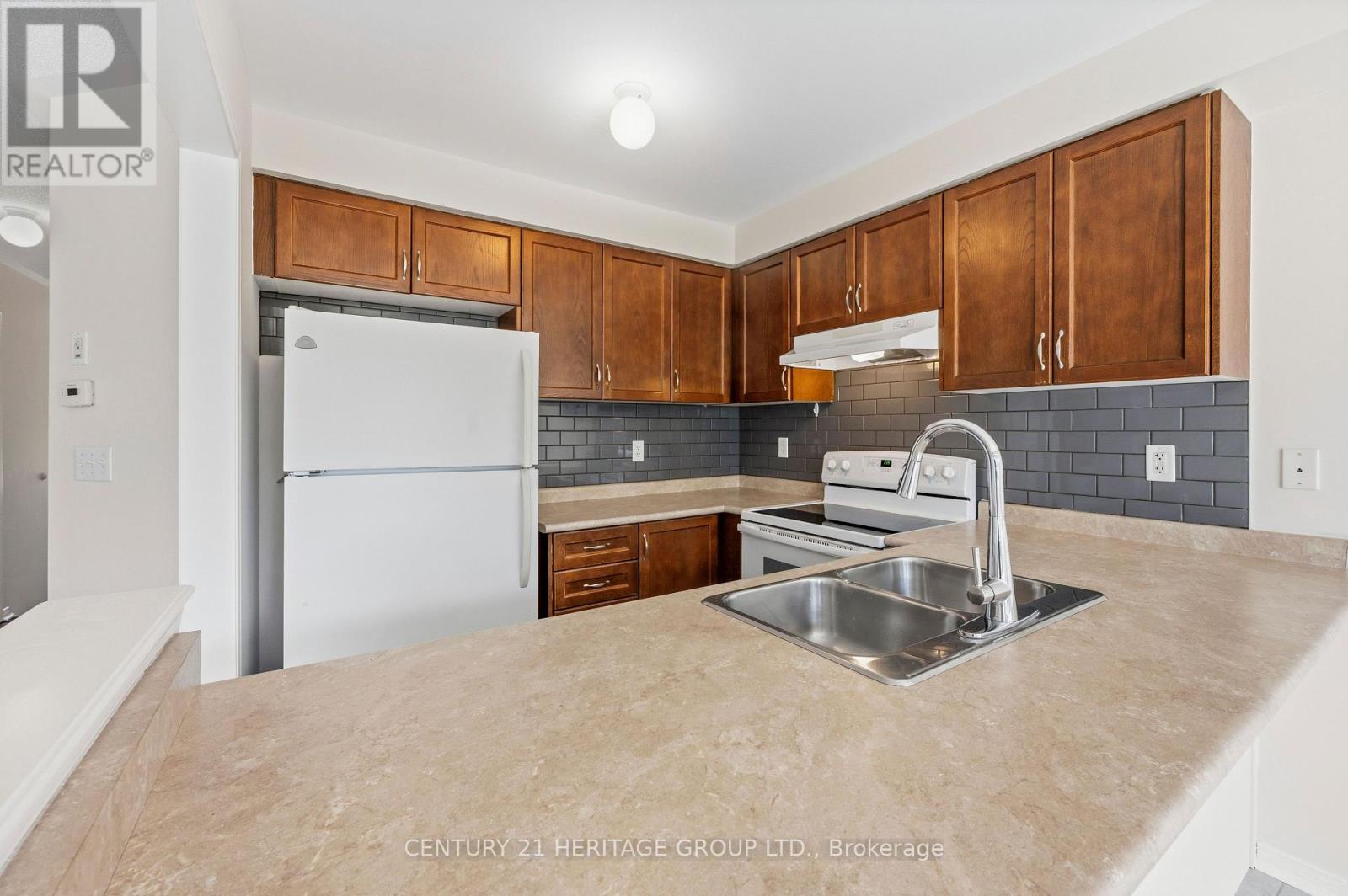29 Ruthven Crescent Property Photo 7