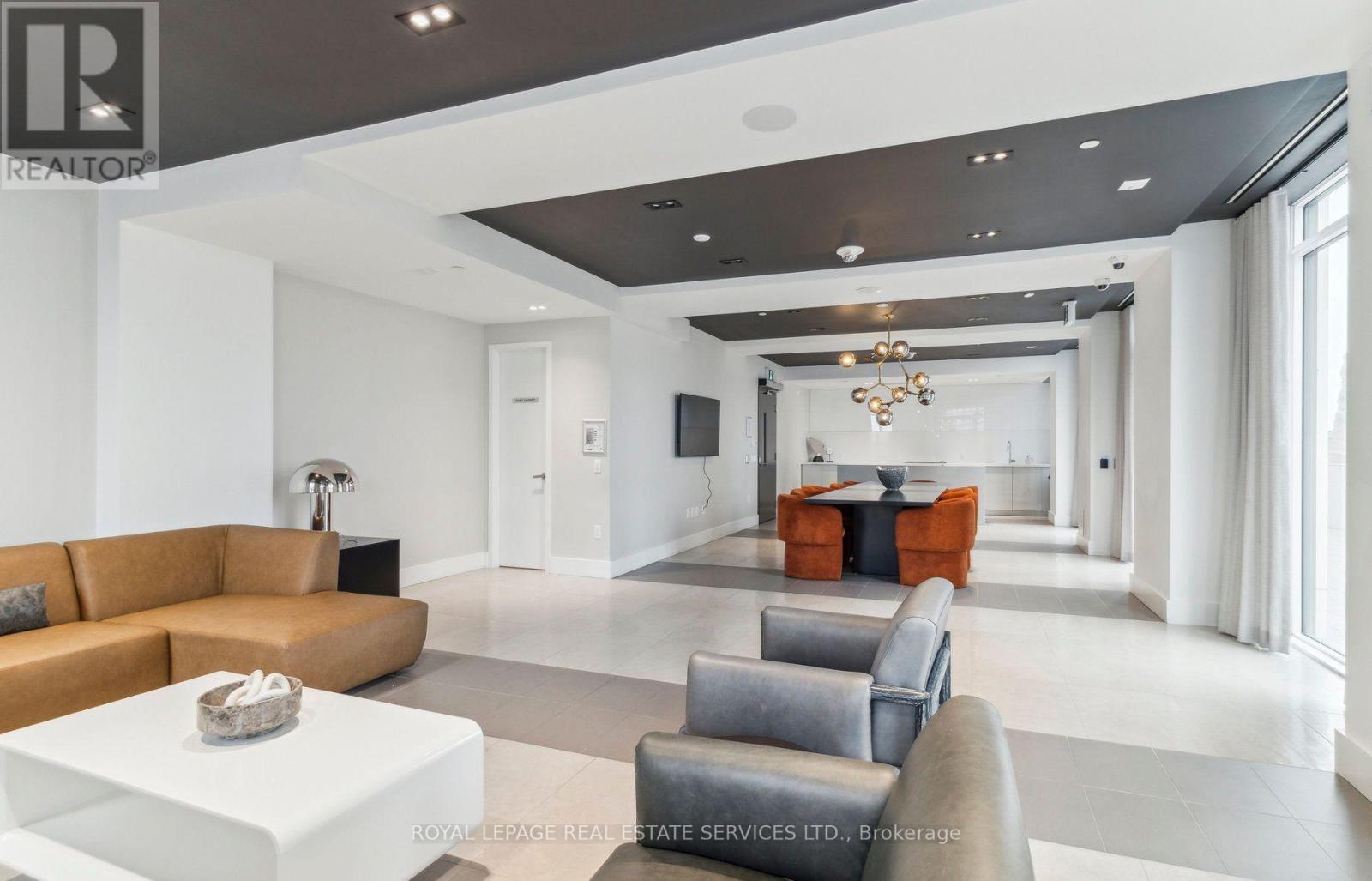 1107e - 8868 Yonge Street Property Photo 34