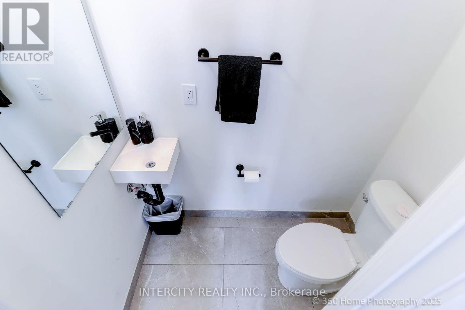 1504 - 11 David Eyer Road Property Photo 23