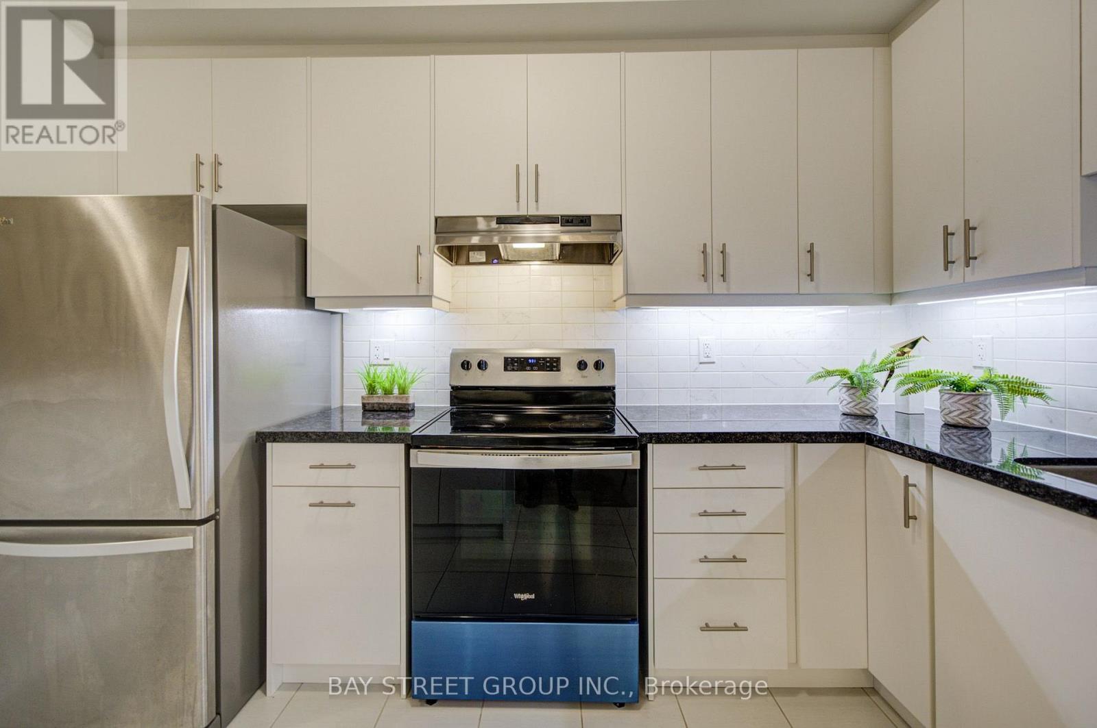 7 Schmidt Lane Property Photo 14