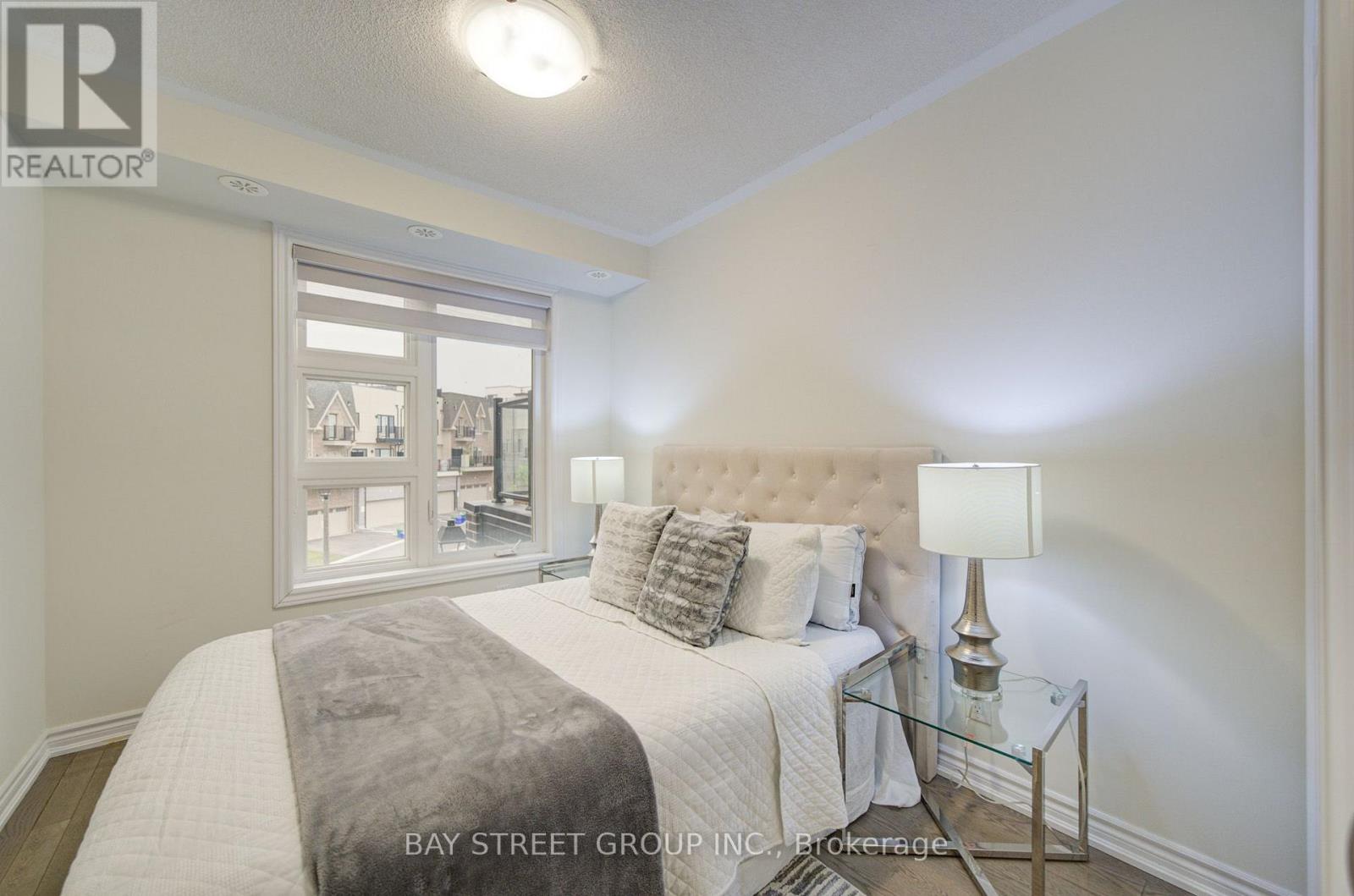 7 Schmidt Lane Property Photo 28