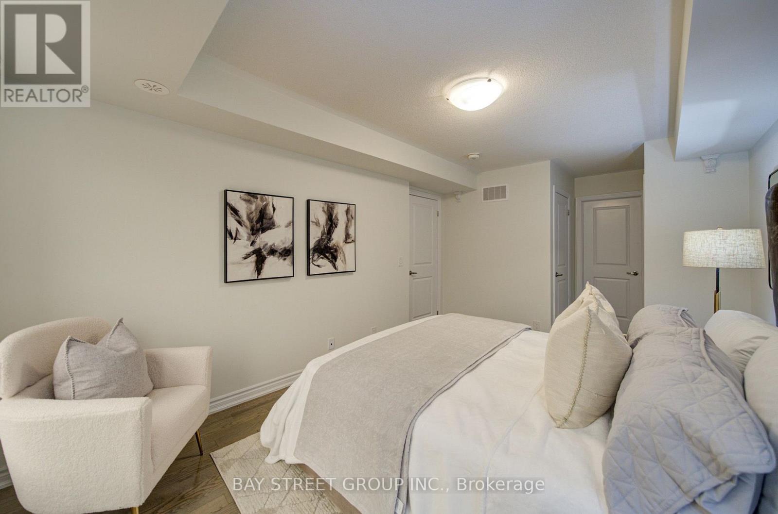 7 Schmidt Lane Property Photo 33