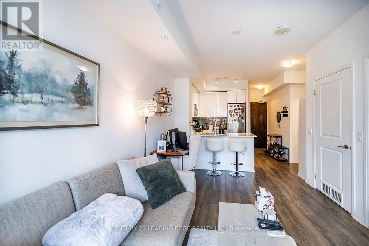 728 - 99 Eagle Rock Way Property Photo 9