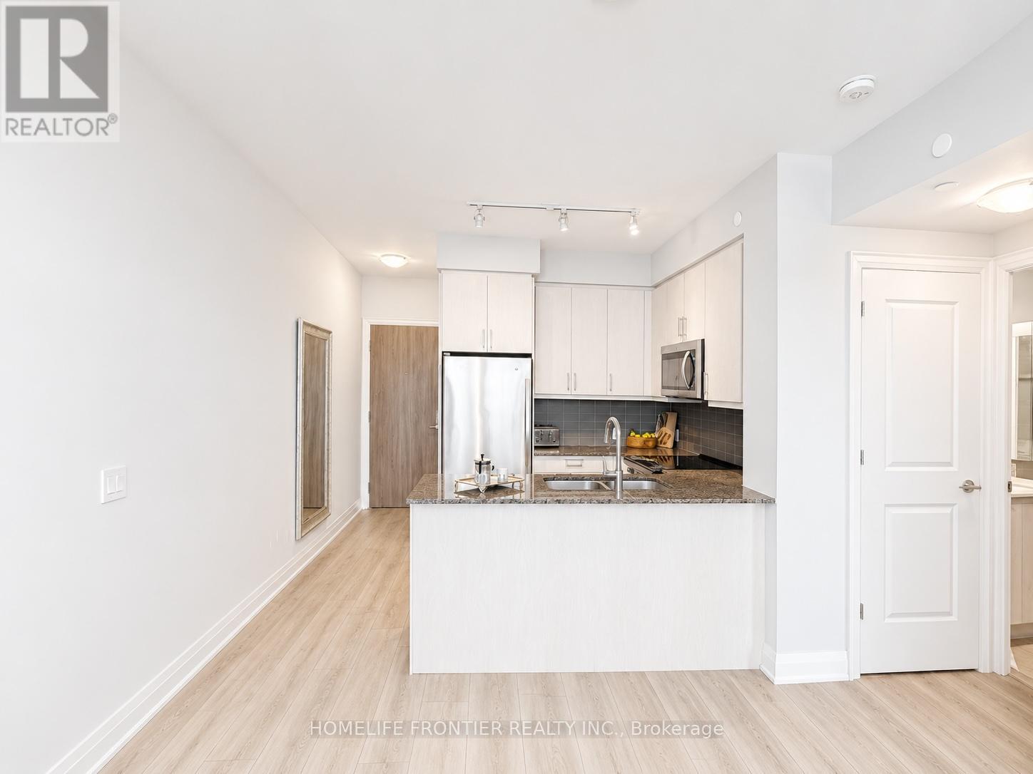 301 - 20 Gatineau Drive Property Photo 10