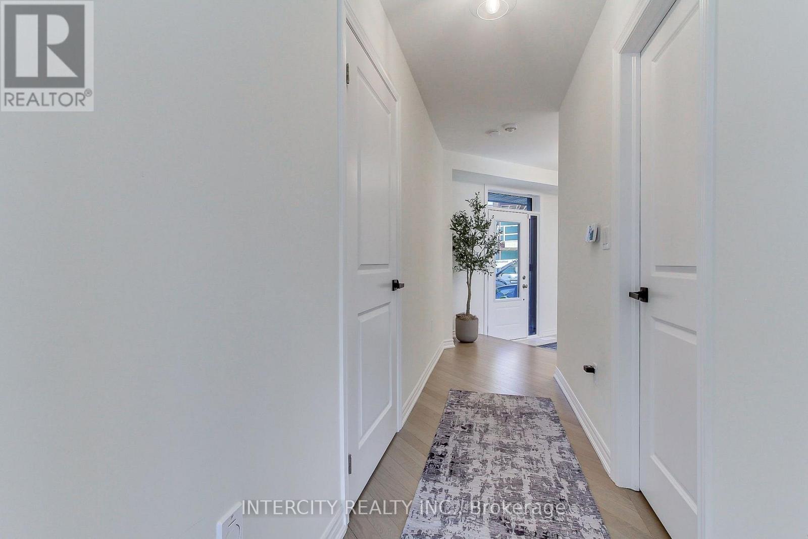 130 Blick Crescent Property Photo 9