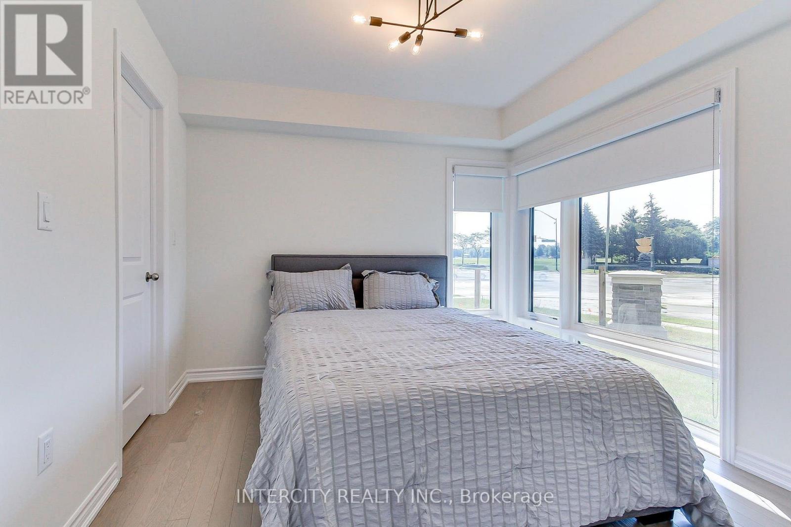 130 Blick Crescent Property Photo 12
