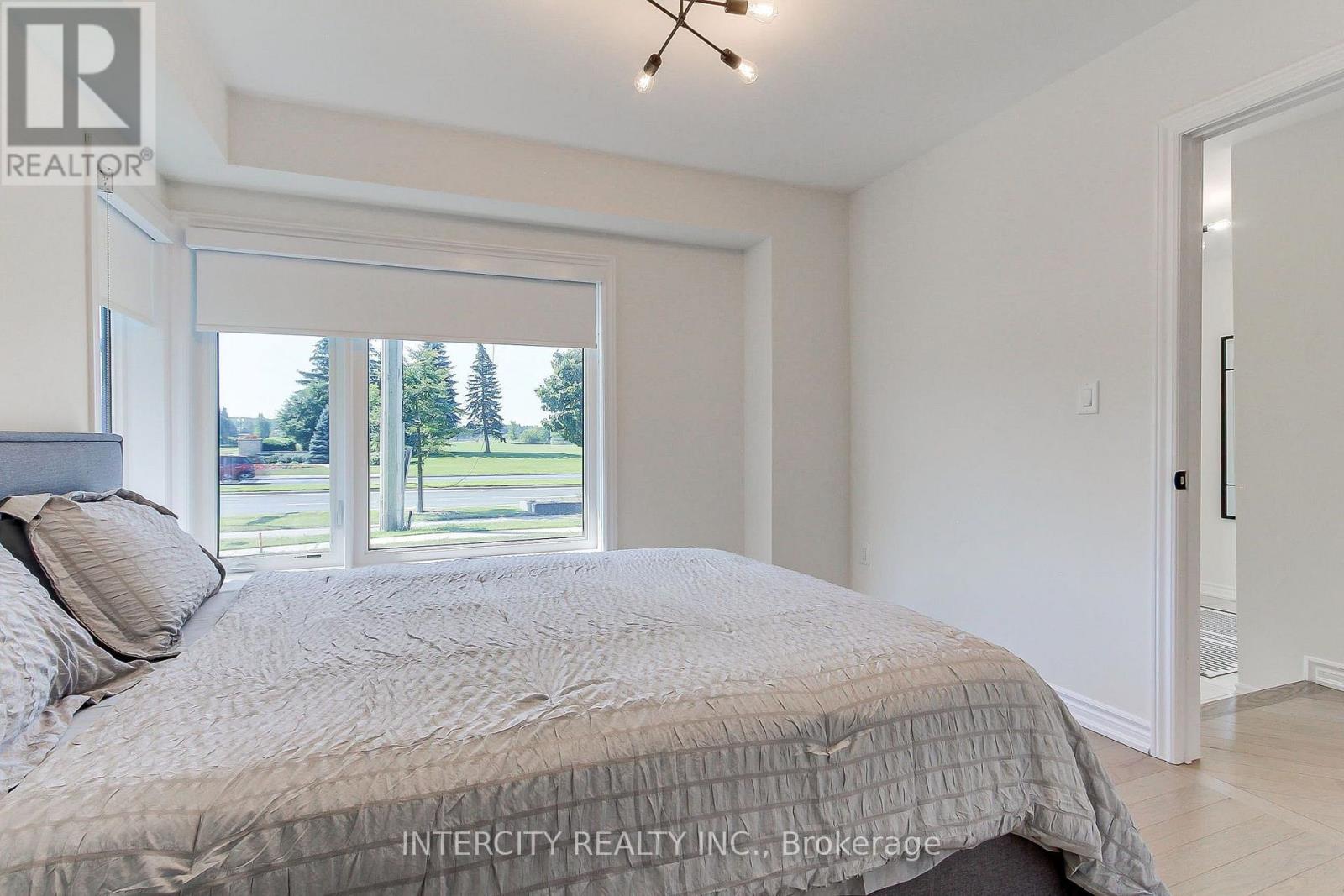 130 Blick Crescent Property Photo 13