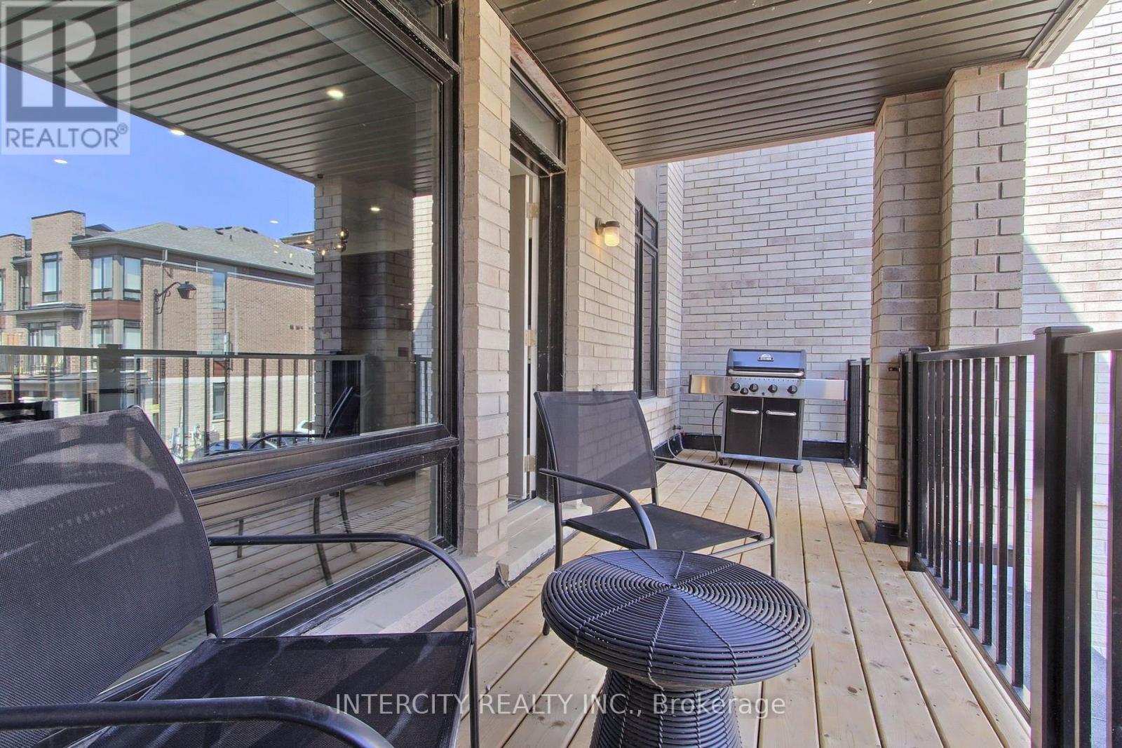 130 Blick Crescent Property Photo 22