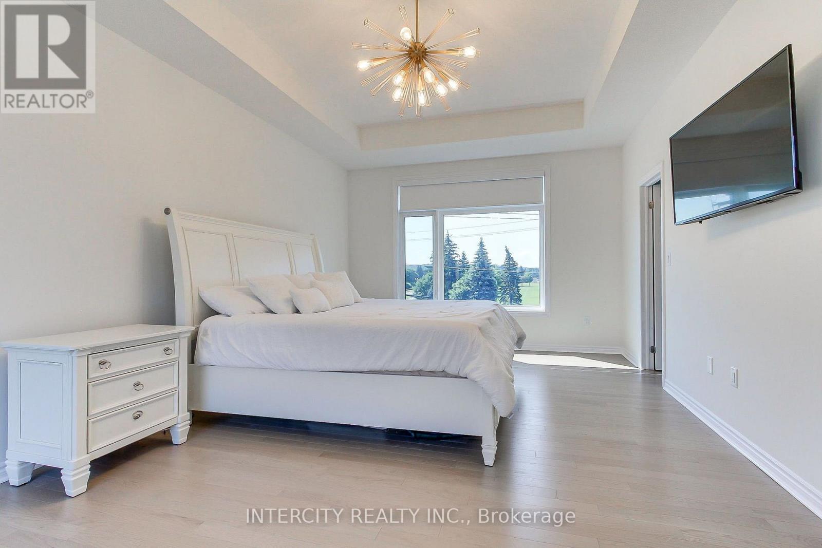 130 Blick Crescent Property Photo 38