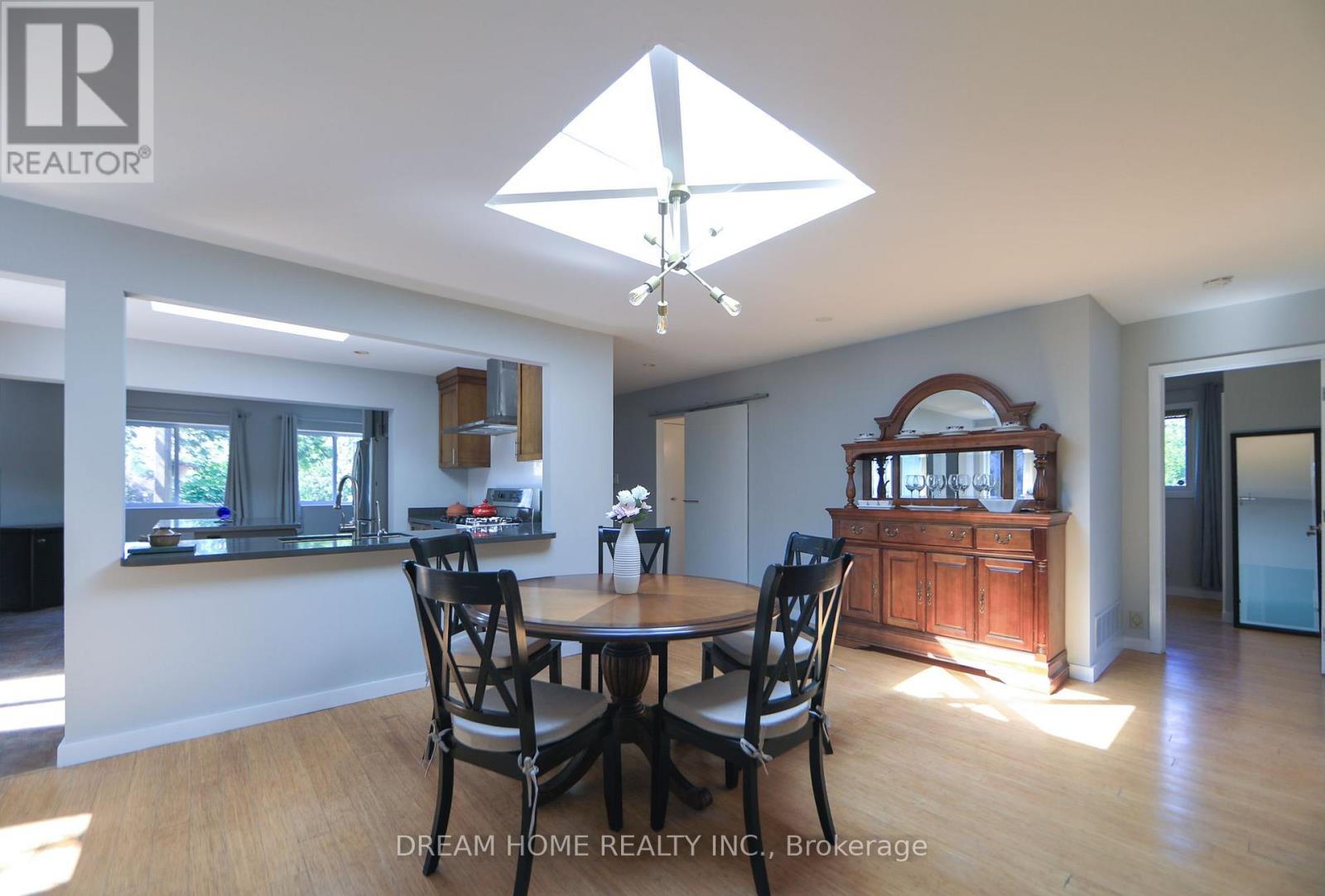74 Lakeview Avenue Property Photo 8