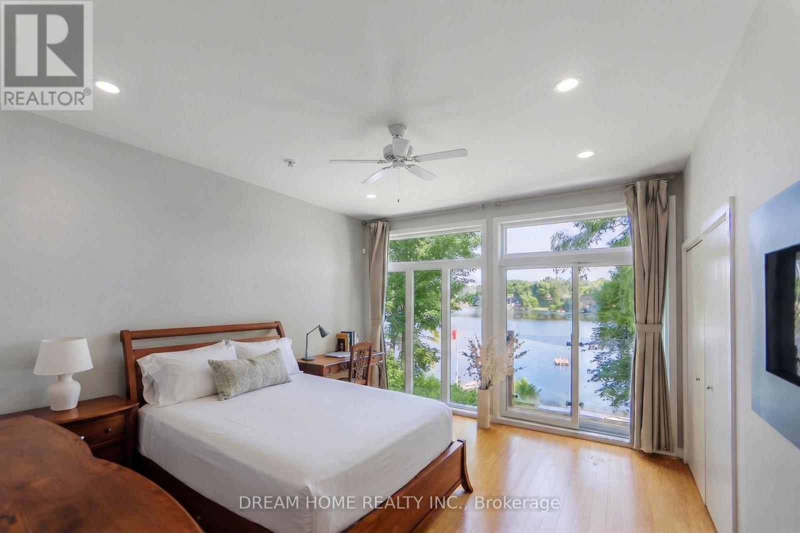74 Lakeview Avenue Property Photo 11