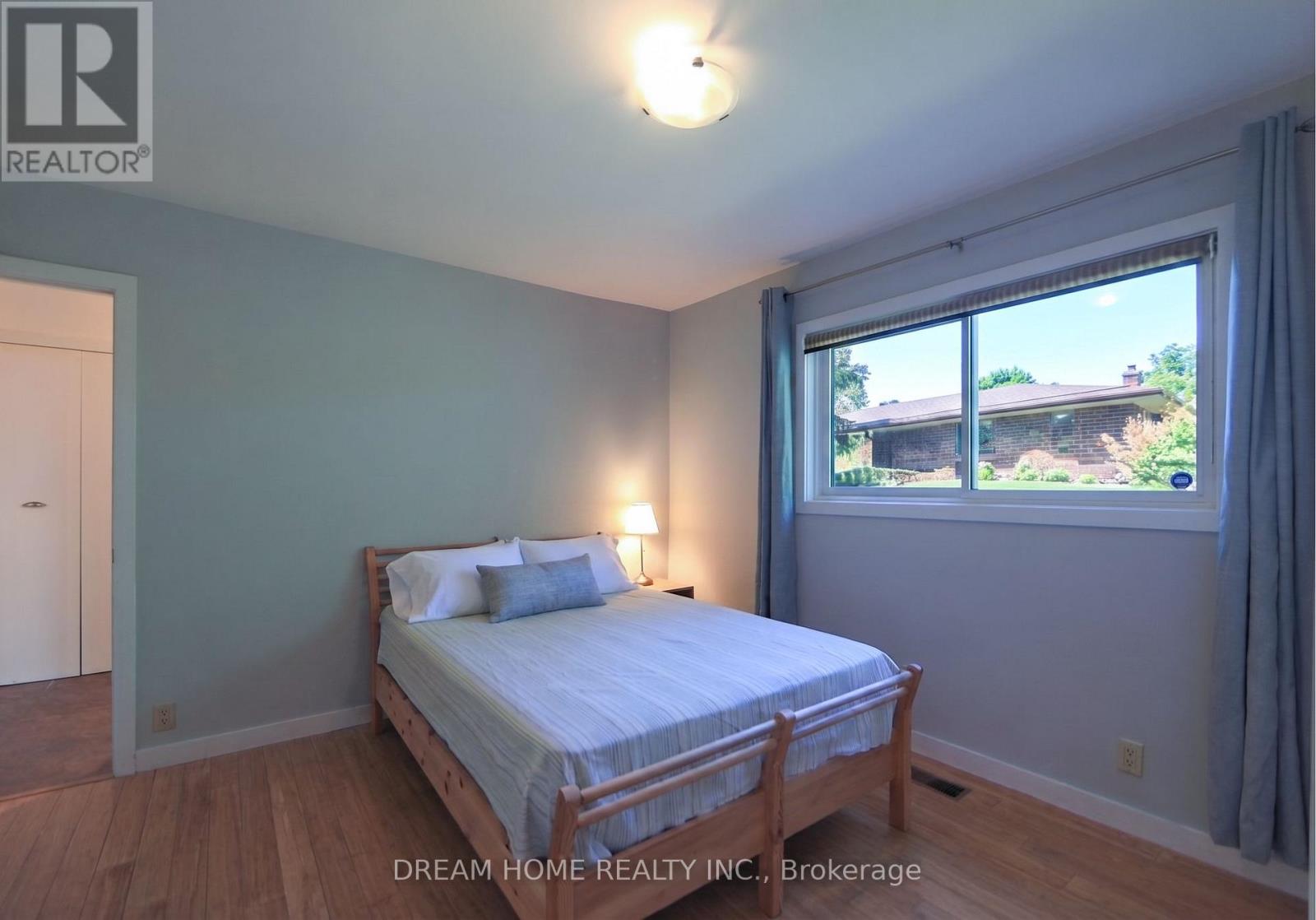 74 Lakeview Avenue Property Photo 12