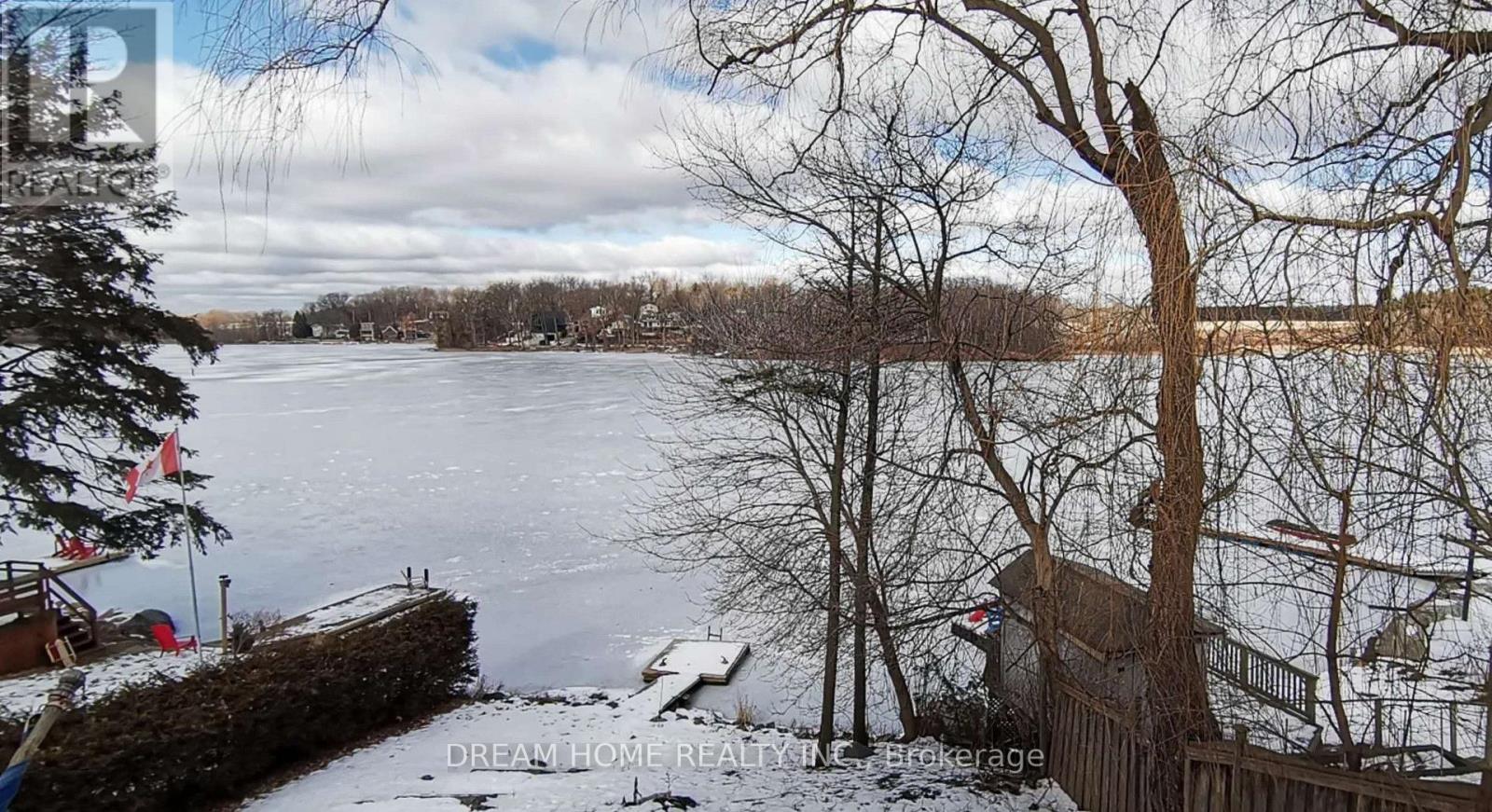 74 Lakeview Avenue Property Photo 33