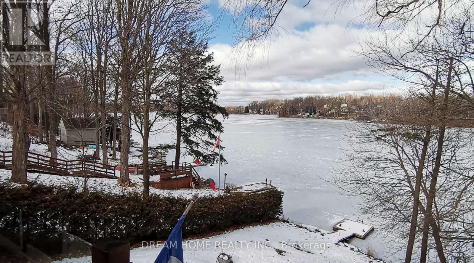 74 Lakeview Avenue Property Photo 34