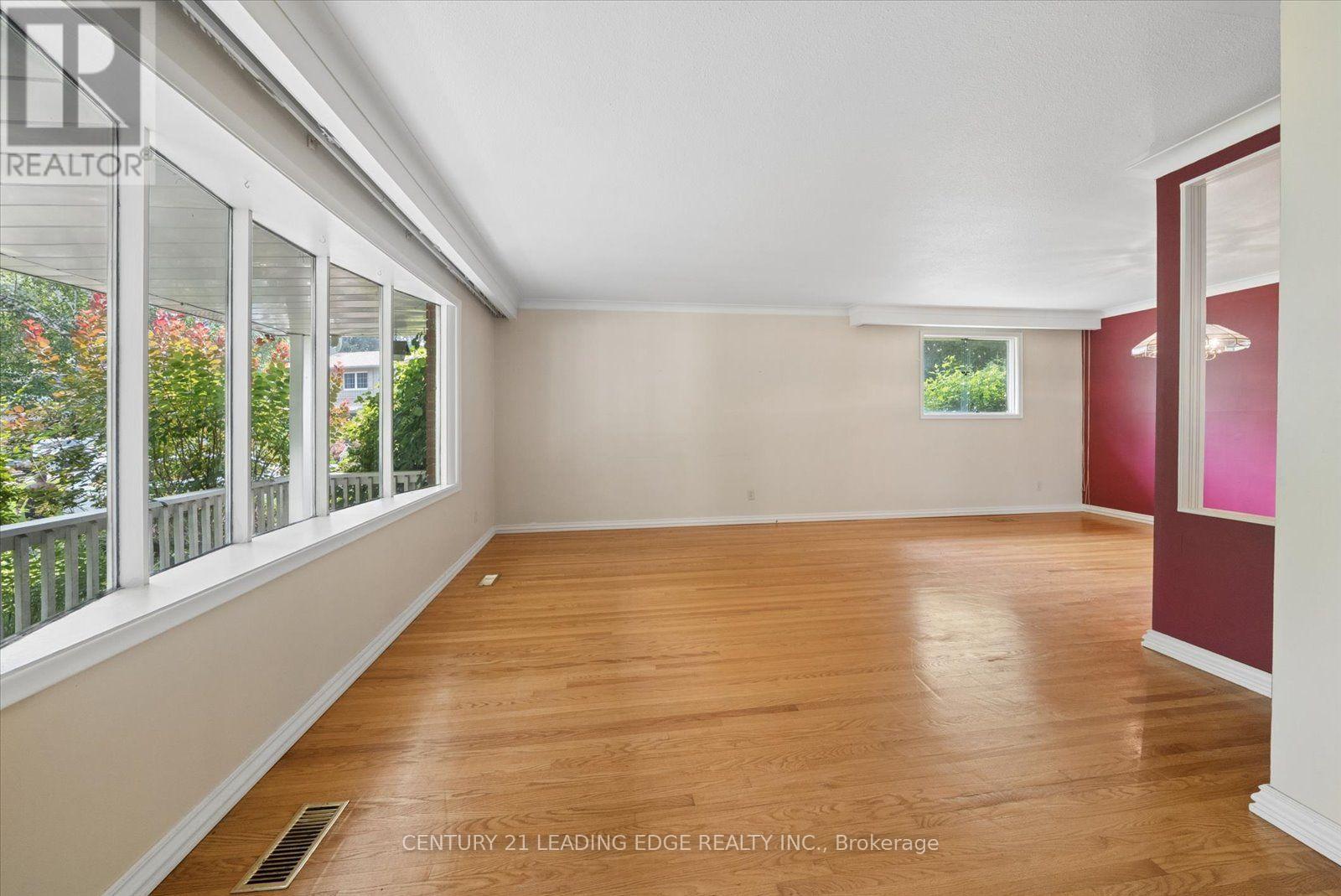 6 Thomas Kinnear Court Property Photo 9