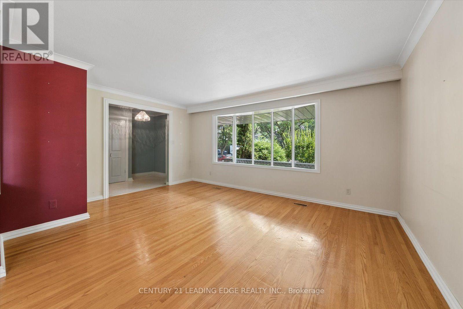 6 Thomas Kinnear Court Property Photo 10