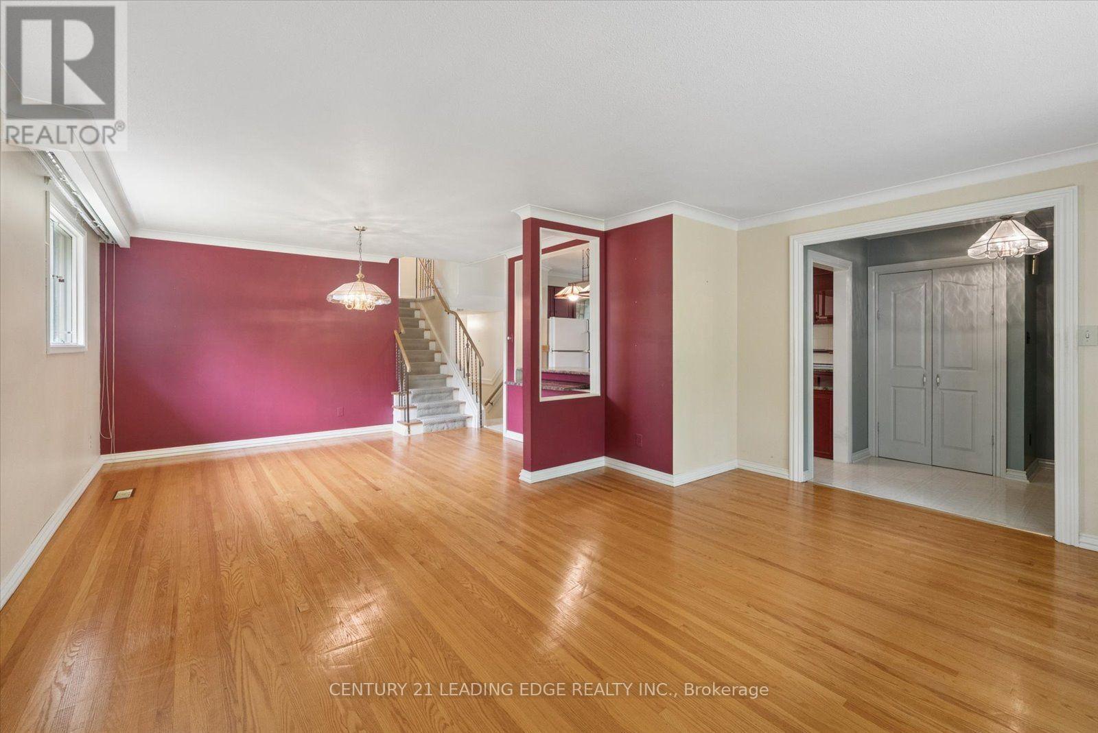 6 Thomas Kinnear Court Property Photo 12