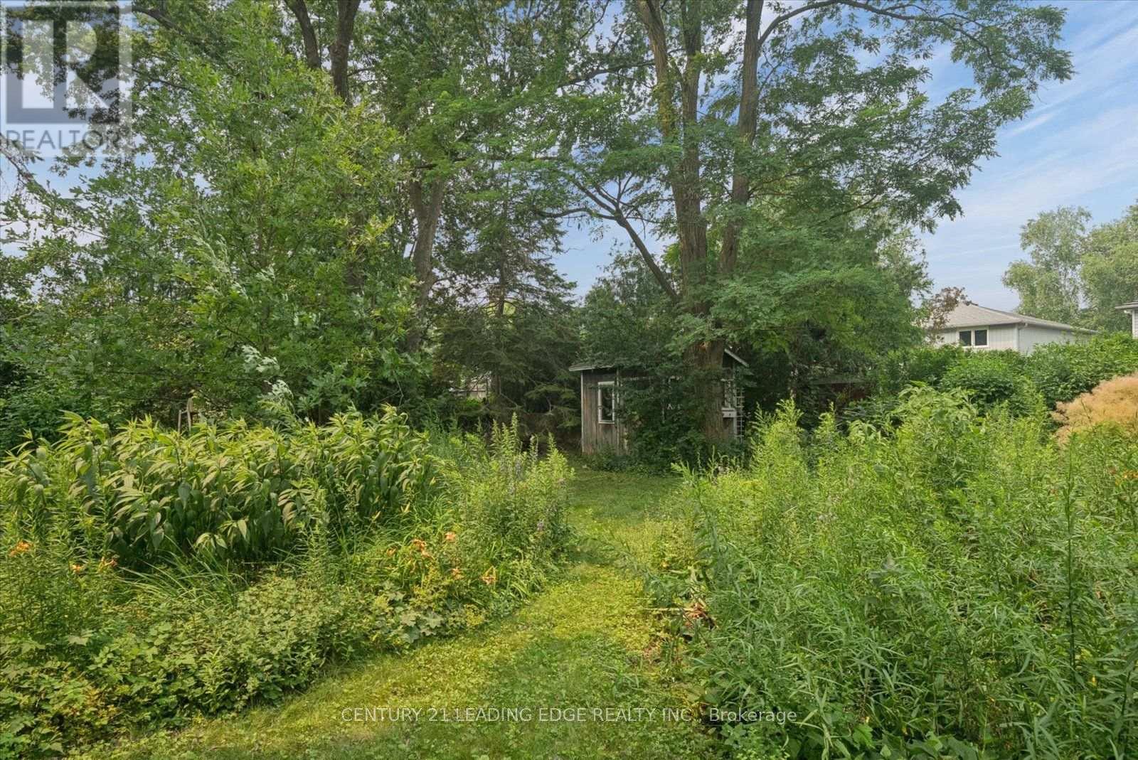 6 Thomas Kinnear Court Property Photo 25