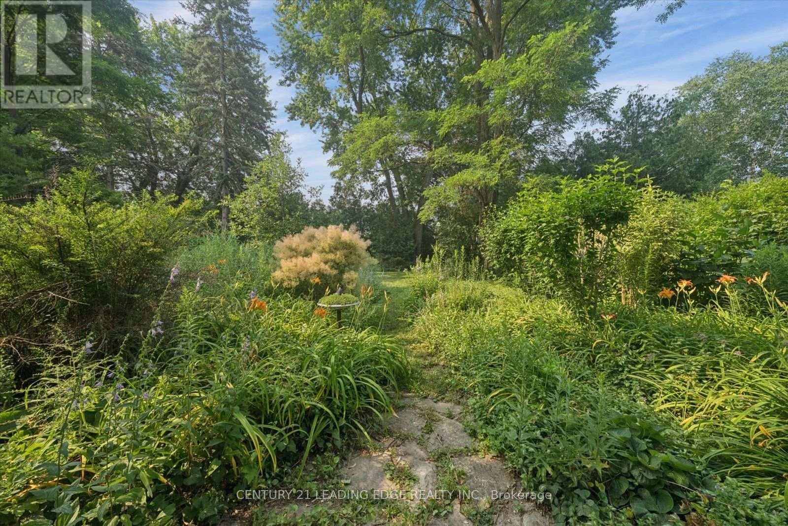 6 Thomas Kinnear Court Property Photo 27